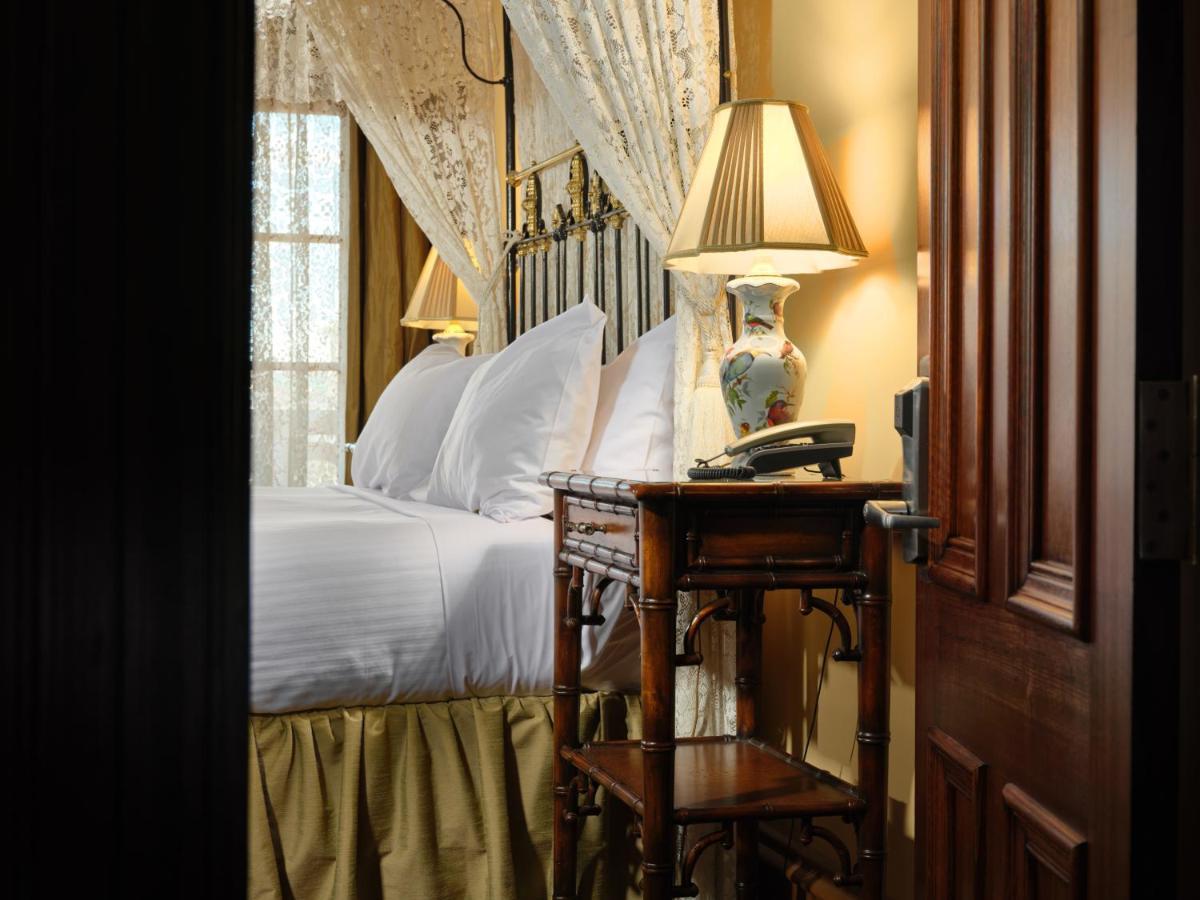 クレイグズ ロイヤル ホテル バララット エクステリア 写真 A guest room at the hotel