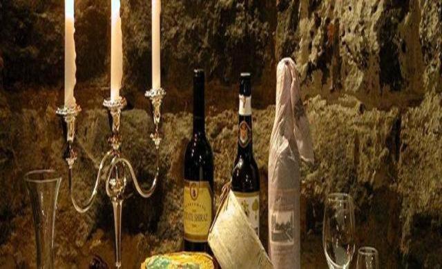 クレイグズ ロイヤル ホテル バララット エクステリア 写真 A wine cellar