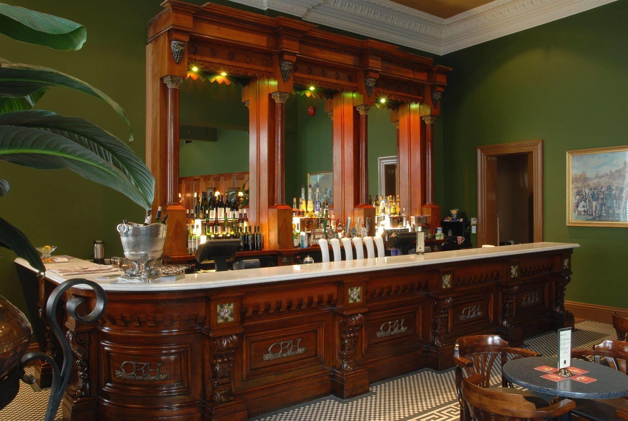 クレイグズ ロイヤル ホテル バララット エクステリア 写真 The bar at the 1886 Crescent Hotel