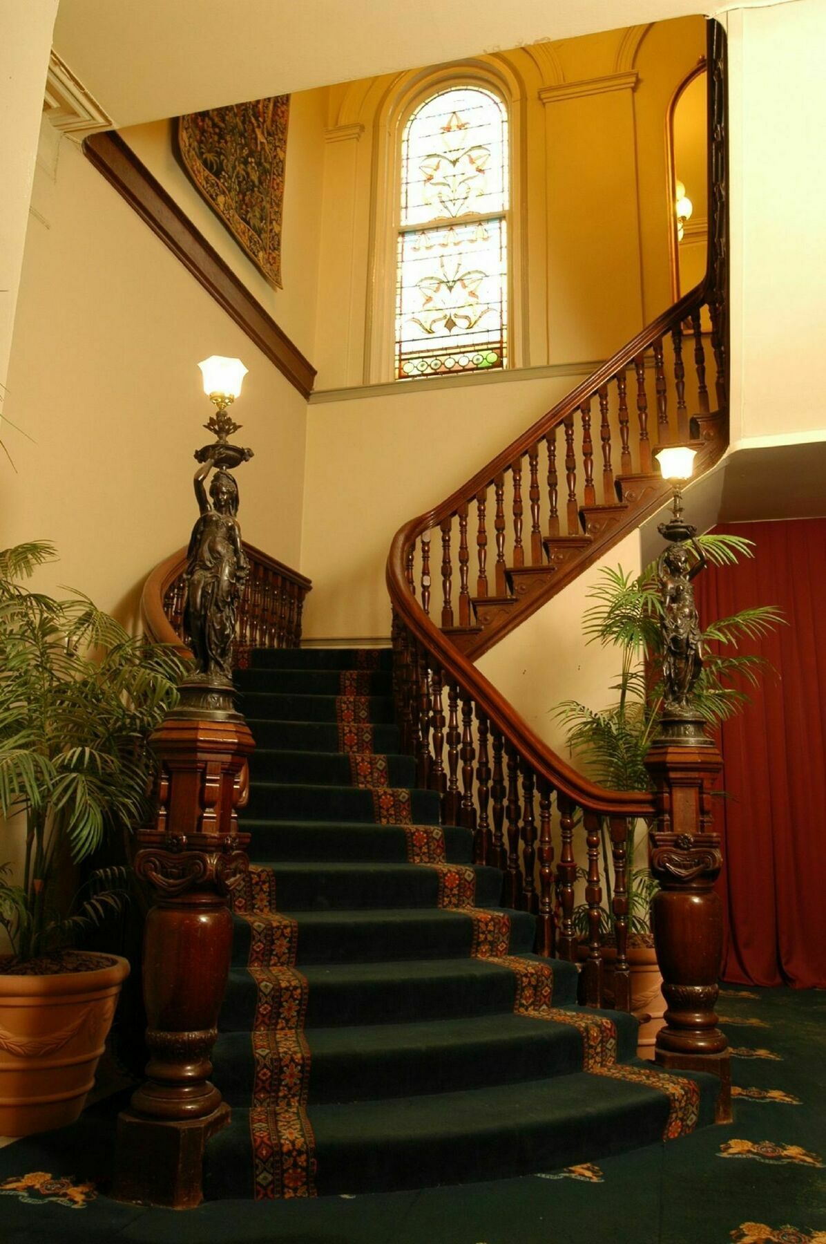 クレイグズ ロイヤル ホテル バララット エクステリア 写真 The staircase